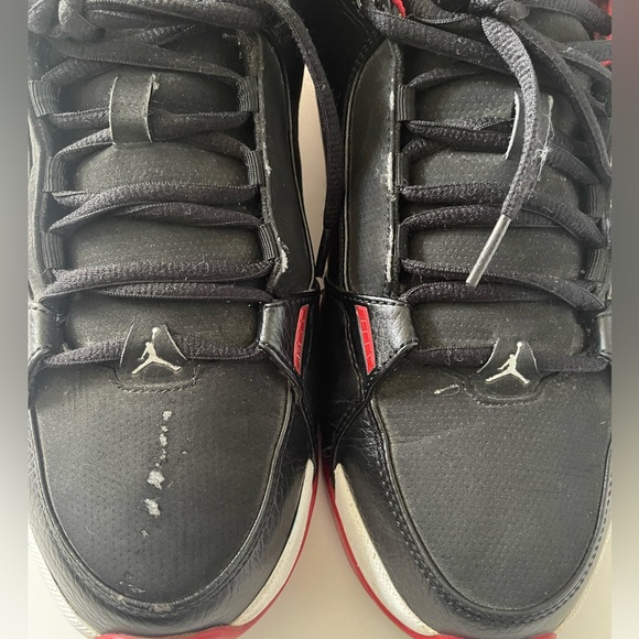 Vintage 08' Nike Air Jordan Hoops Low
Black Red Mens Size 10 314312-005
Breds - Picture 11 of 12